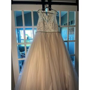 Allure Bridals Wedding Dress Size 24 Lace Tulle Beaded Formal Gown Bridal